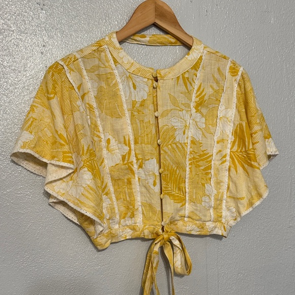 Skylar + Madison Tops - Skyler + Madison Yellow Floral Tie Front Crop Top Summer Beach Vacation Boho L